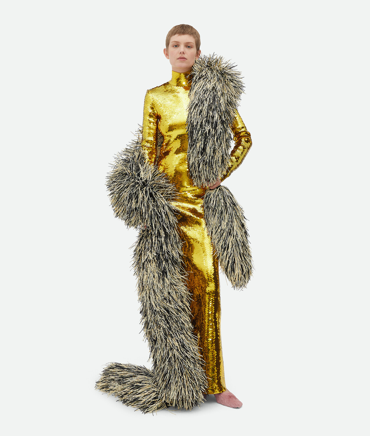 Платье из вискозы с пайетками Bottega Veneta
Платье из вискозы с пайетками Bottega Veneta