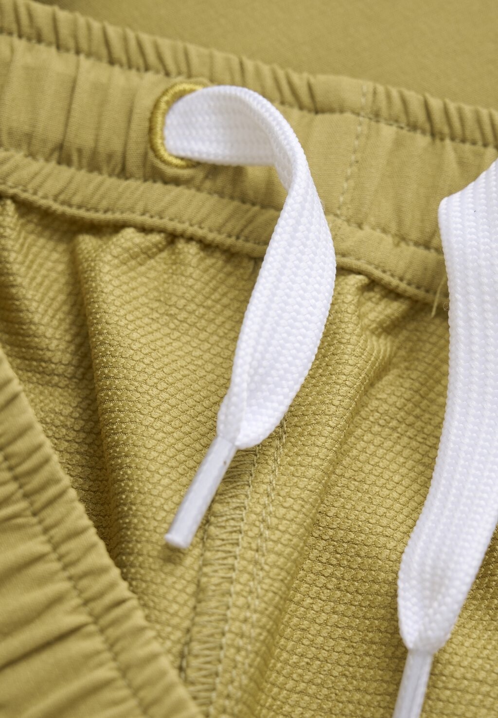 Спортивные шорты Color Kids, семена фенхеля
Спортивные шорты Color Kids, семена фенхеля