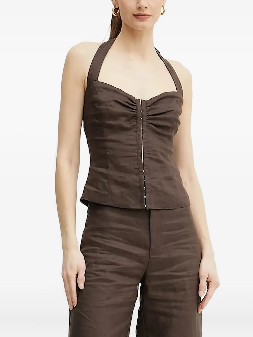 Топ с вырезом халтер и сборками Bardot, коричневый
Топ с вырезом халтер и сборками Bardot, коричневый