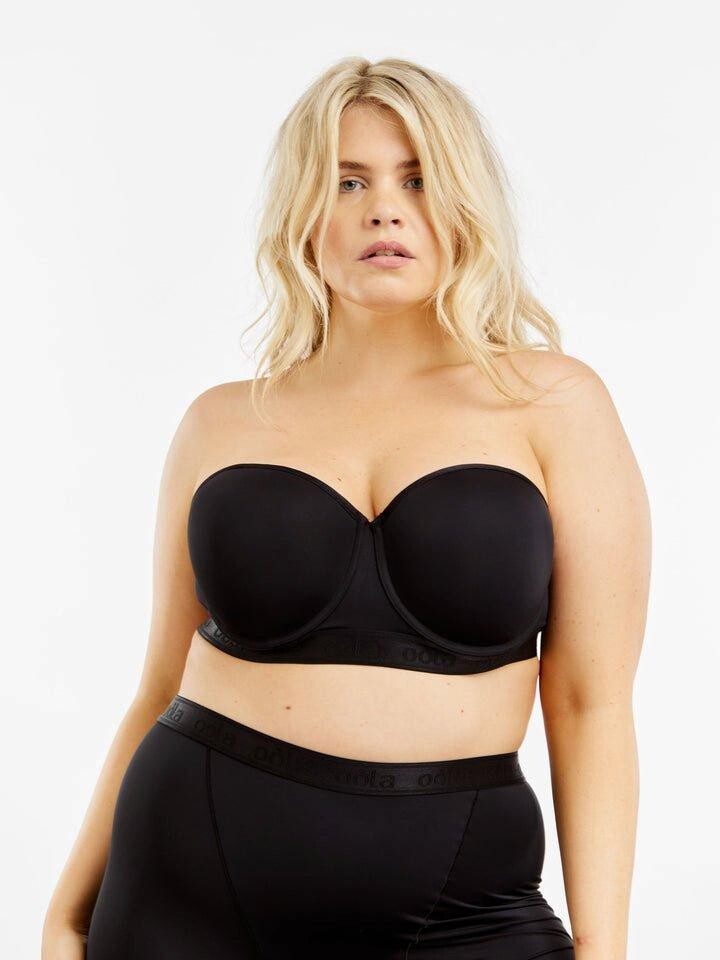 Черный формованный универсальный бюстгальтер без бретелек Oola Lingerie, черный
Черный формованный универсальный бюстгальтер без бретелек Oola Lingerie, черный