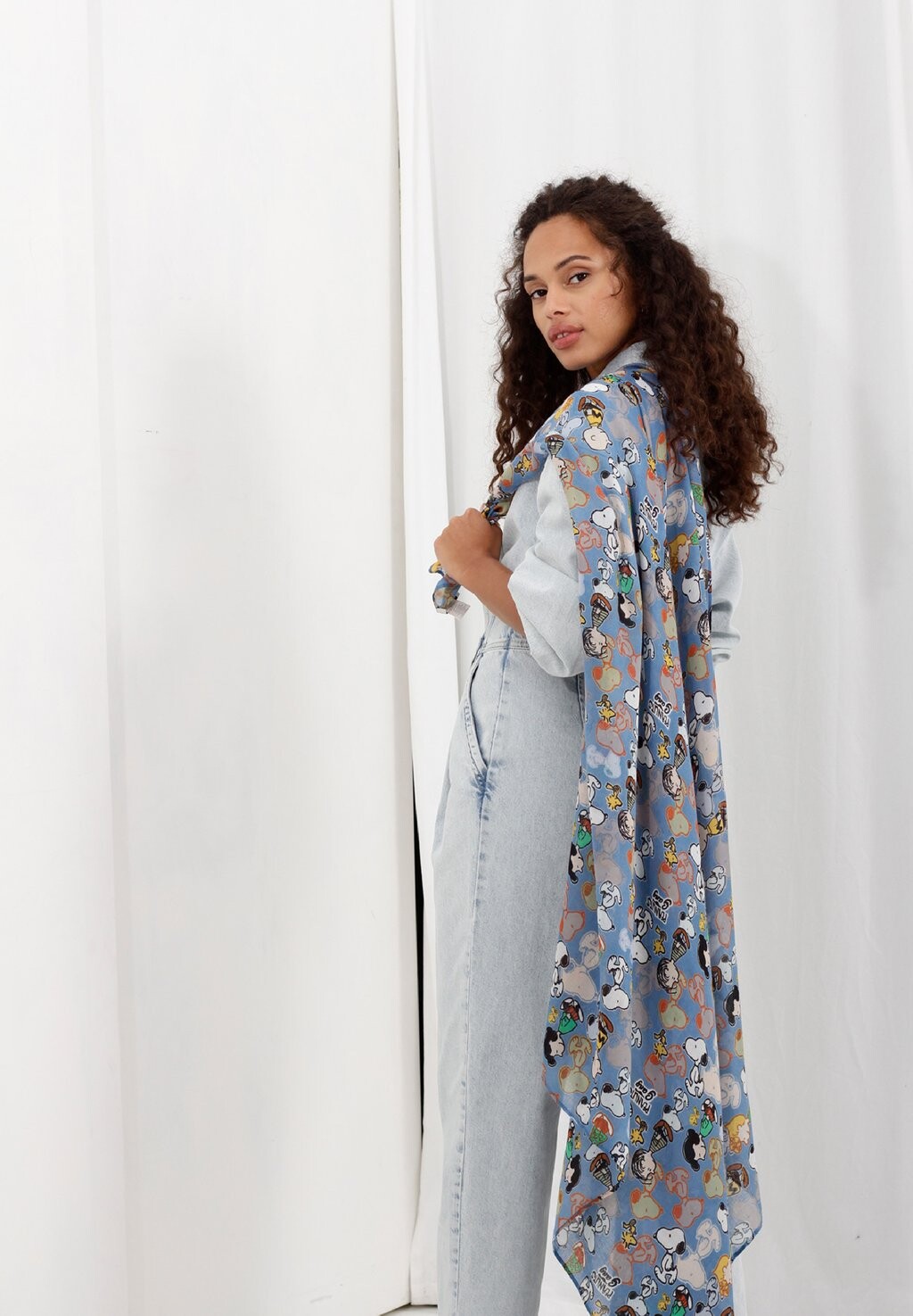 Шарф PEANUTS TUCH MIT SNOOPY & CO Codello, цвет blau
Шарф PEANUTS TUCH MIT SNOOPY & CO Codello, цвет blau