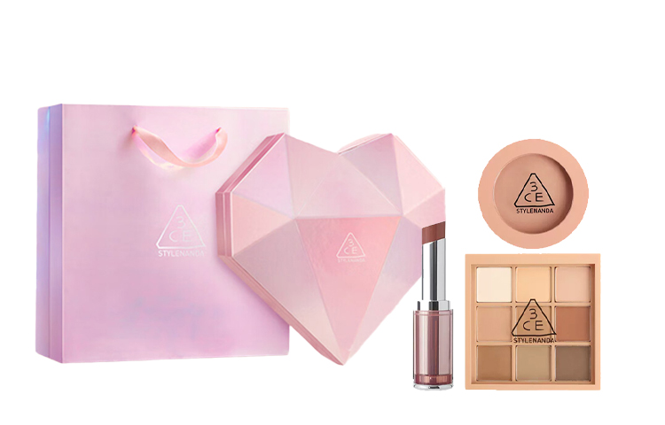 Тюбик теней для век и румяна Soft Mist набор для макияжа легко растушевывается комплект из трех предметов для контуринга лица 3CE
Тюбик теней для век и румяна Soft Mist набор для макияжа легко растушевывается комплект из трех предметов для контуринга лица 3CE