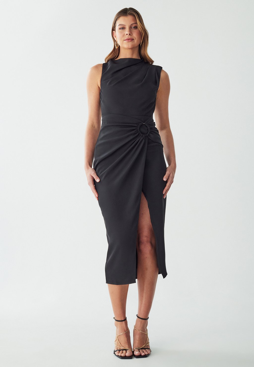 Длинное платье SHANNON BWLDR, черный
Длинное платье SHANNON BWLDR, черный