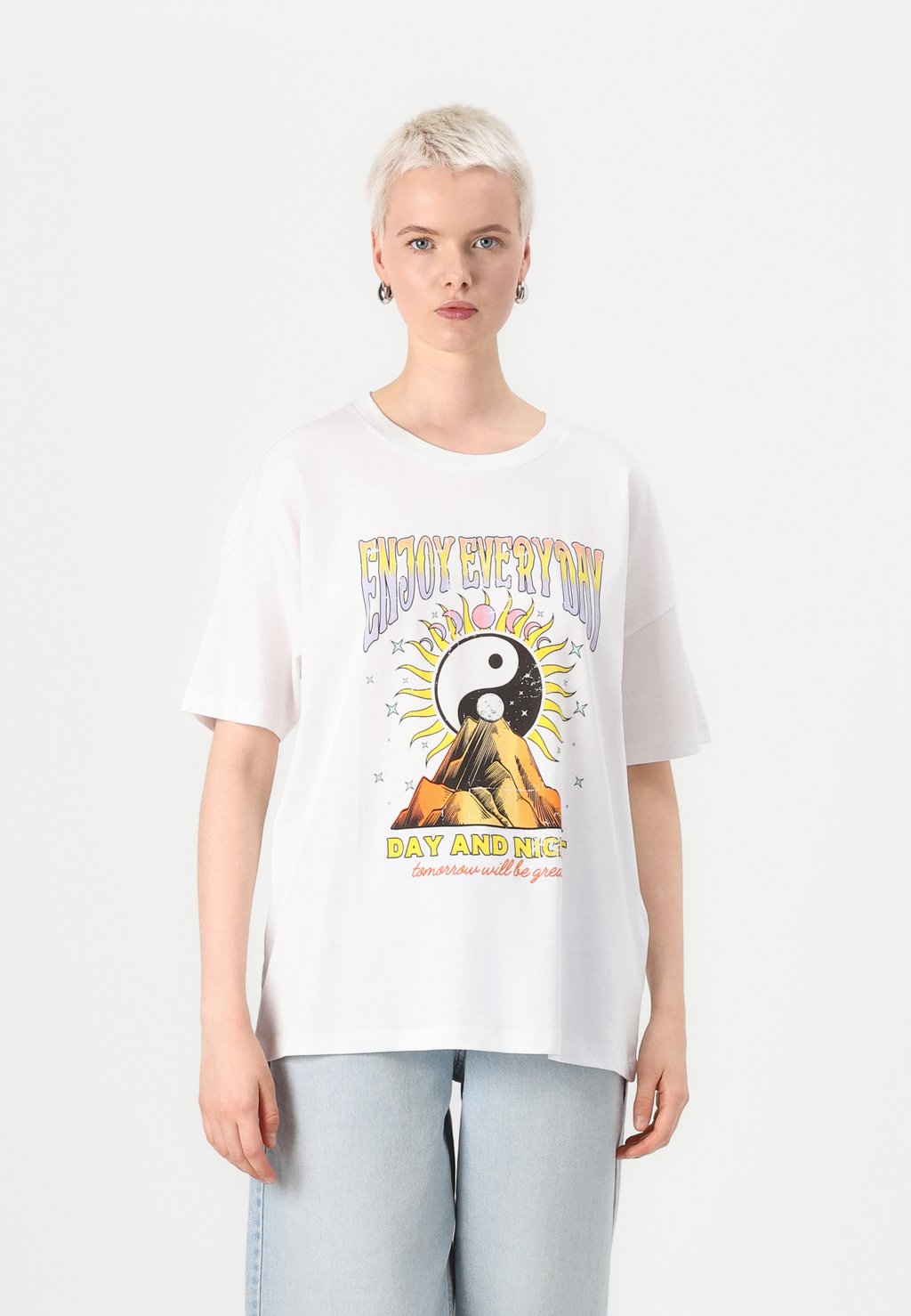 Футболка с принтом NMIDA KOKOON O NECK Noisy May, белый
Футболка с принтом NMIDA KOKOON O NECK Noisy May, белый