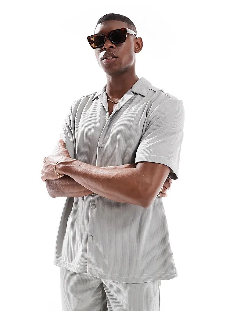 ONLY & SONS рубашка с плиссированным воротником Revere серого цвета
ONLY & SONS рубашка с плиссированным воротником Revere серого цвета