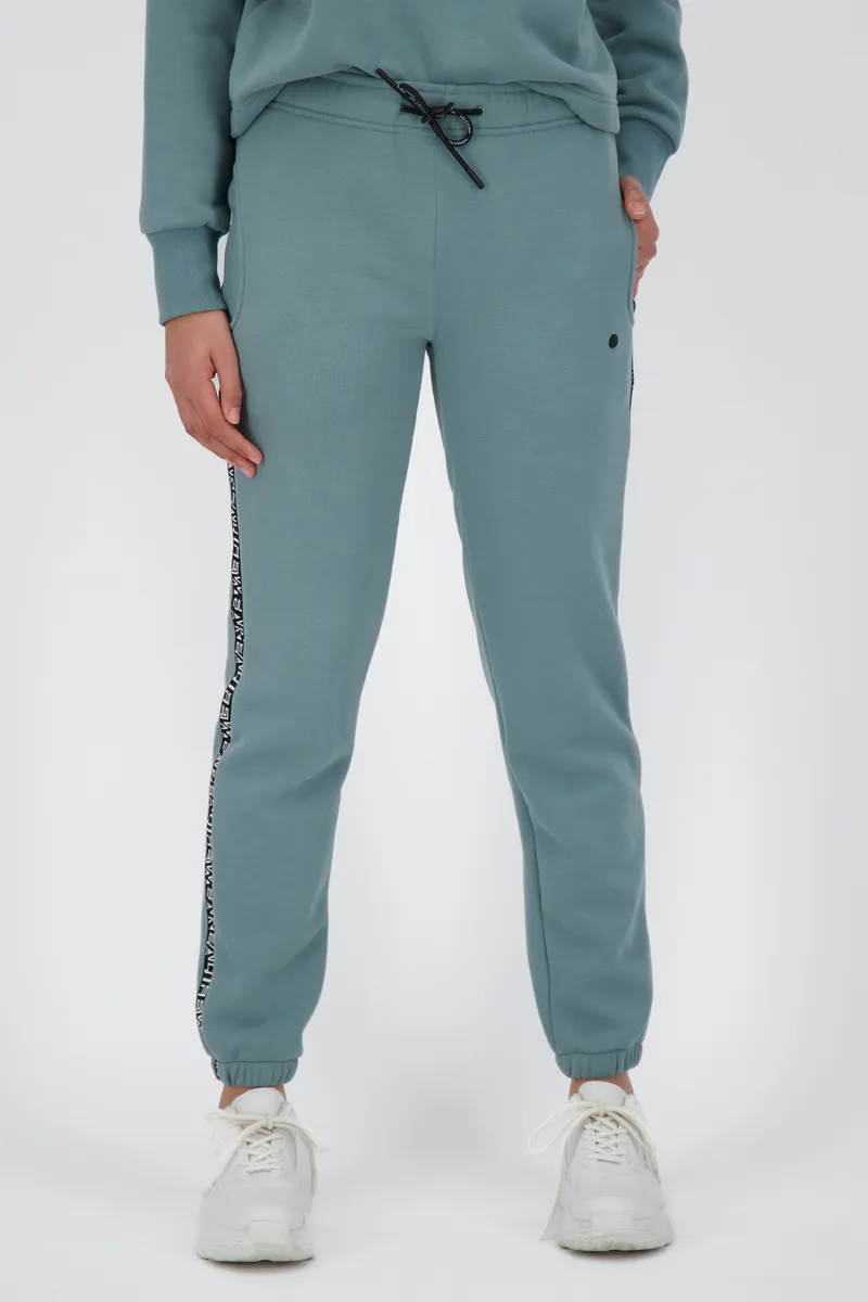 Спортивные штаны Alife & Kickin "MonaAK A Sweatpants Женские спортивные штаны, спортивные брюки", цвет Pacific
Спортивные штаны Alife & Kickin "MonaAK A Sweatpants Женские спортивные штаны, спортивные брюки", цвет Pacific