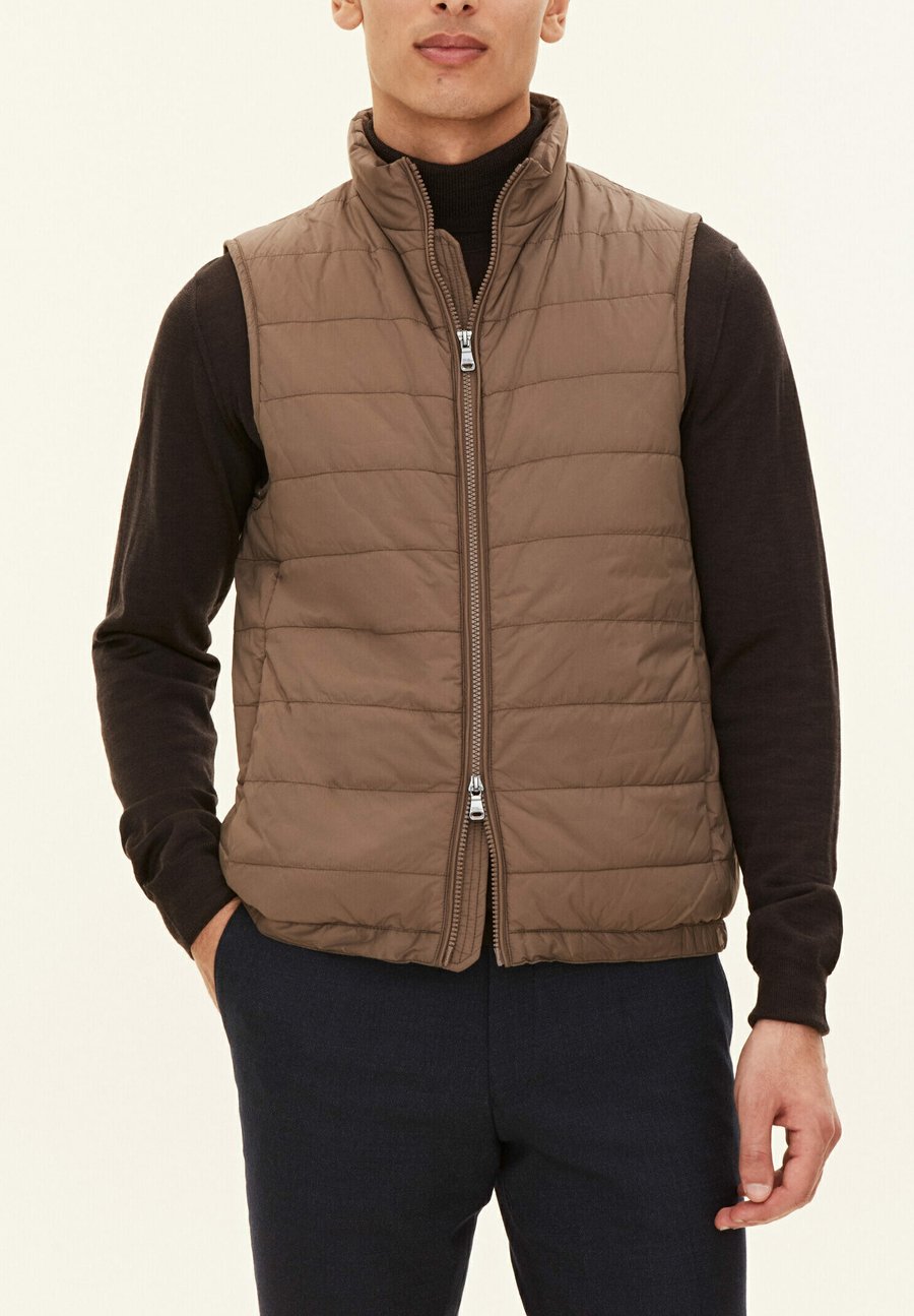 Куртка Oscar Jacobson PADDED, Walnut Beige/Beige
Куртка Oscar Jacobson PADDED, Walnut Beige/Beige
