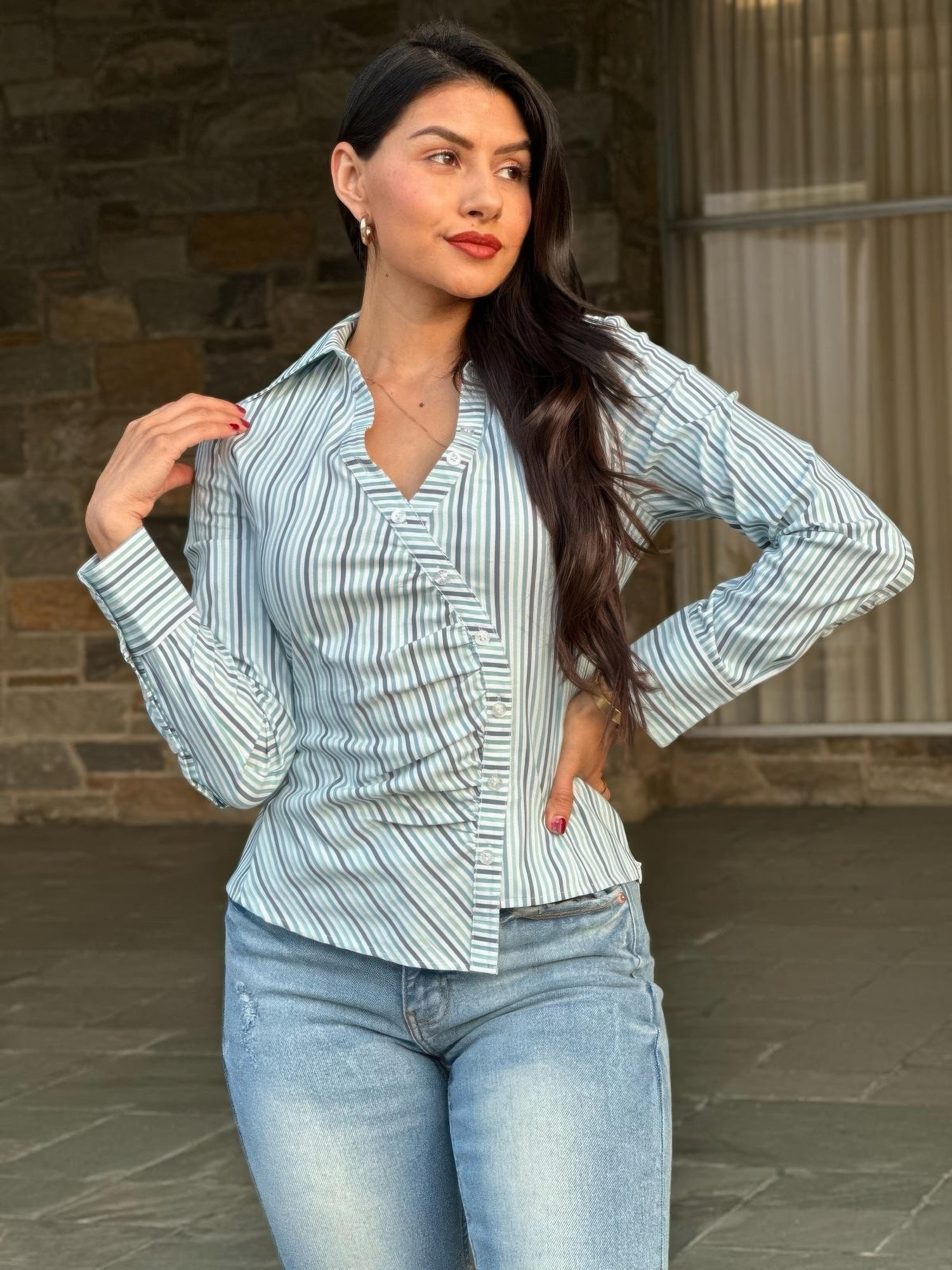 Блузка Ls в полоску с асимметричным воротником и пуговицами Truedames, зеленый
Блузка Ls в полоску с асимметричным воротником и пуговицами Truedames, зеленый