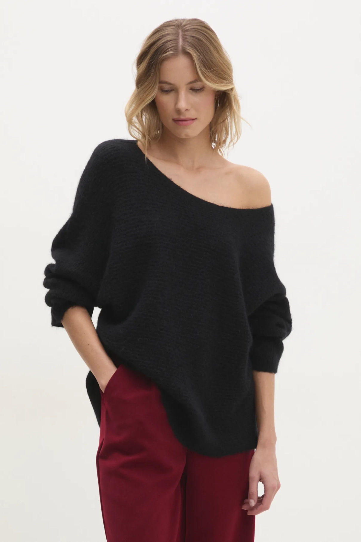 Шерстяной свитер Answear Lab, черный 
Шерстяной свитер Answear Lab, черный