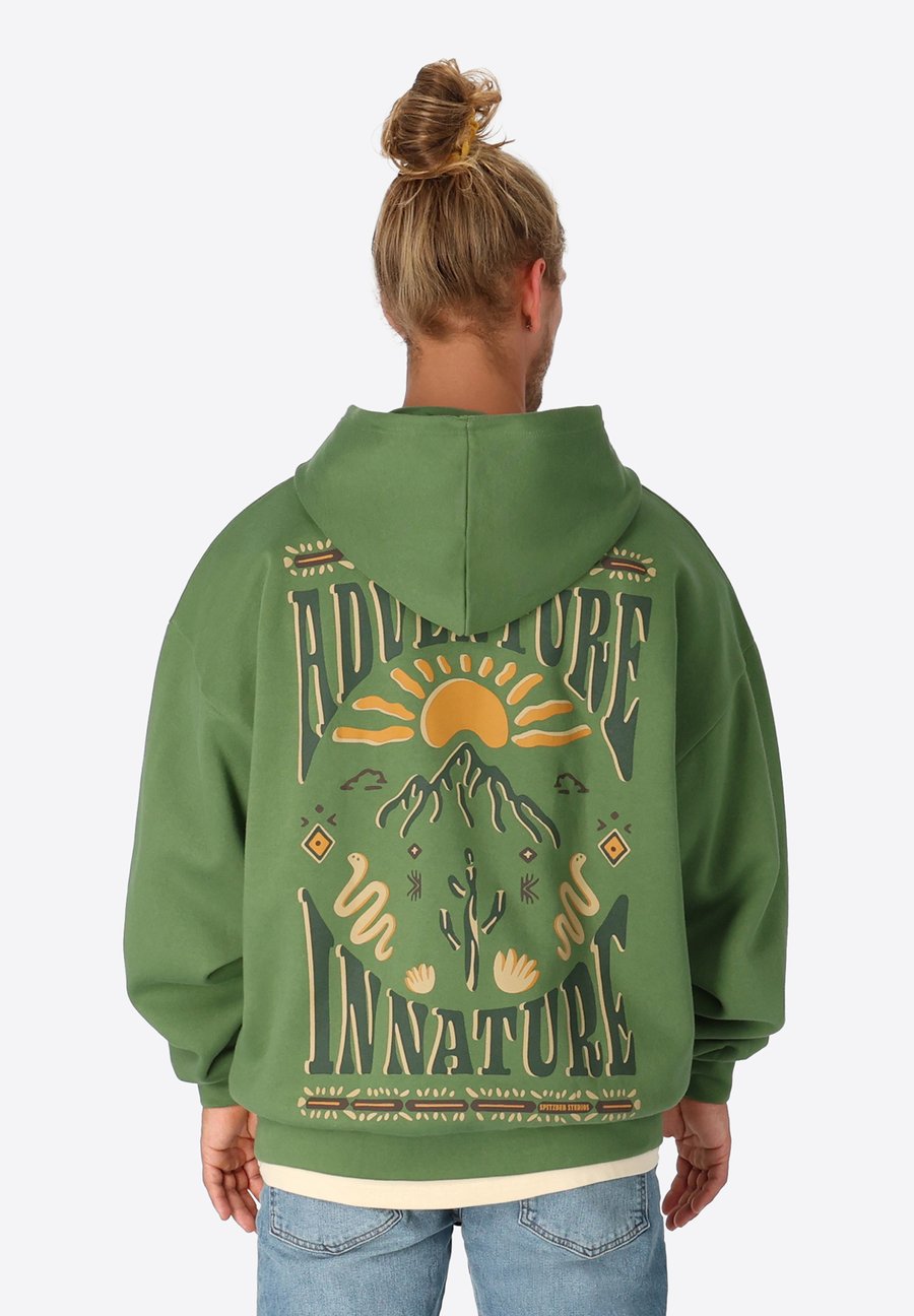 Худи Spitzbub Hoodie, Grün/Green
Худи Spitzbub Hoodie, Grün/Green