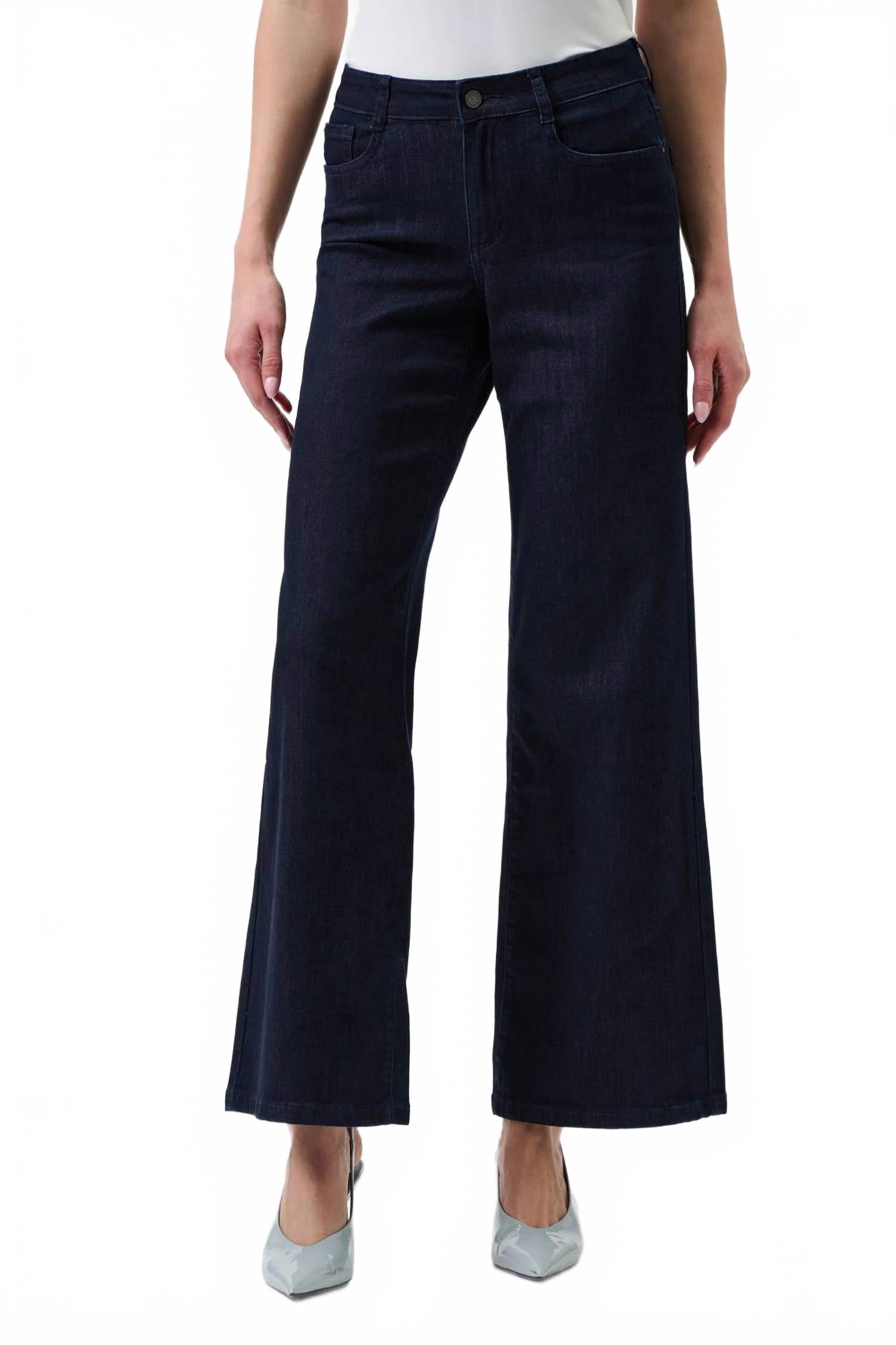 Joseph Ribkoff Классические эластичные джинсы Goldie темно-синего цвета
Joseph Ribkoff Классические эластичные джинсы Goldie темно-синего цвета