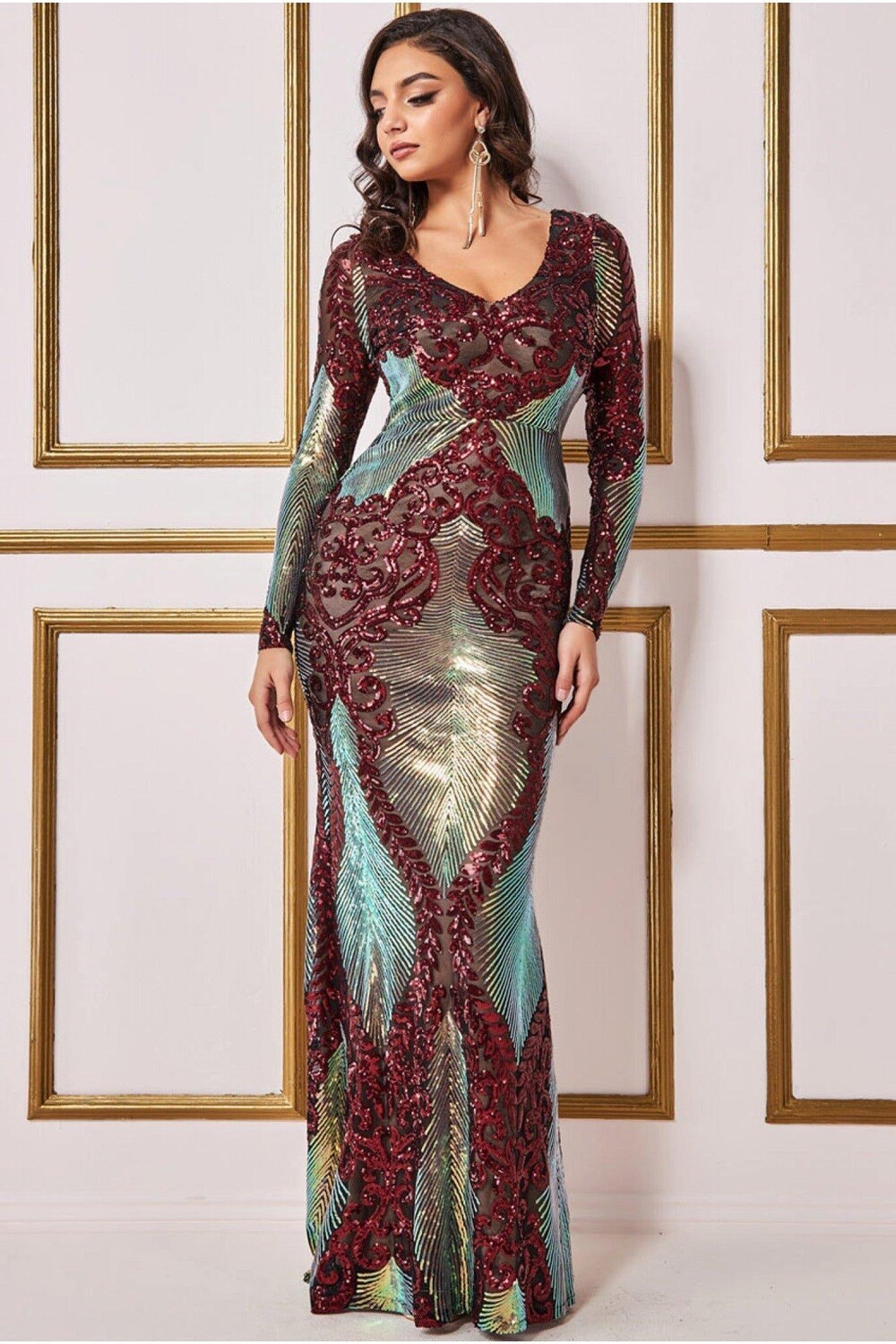 Платье макси с длинными рукавами и пайетками контрастного цвета Goddiva, красный
Платье макси с длинными рукавами и пайетками контрастного цвета Goddiva, красный