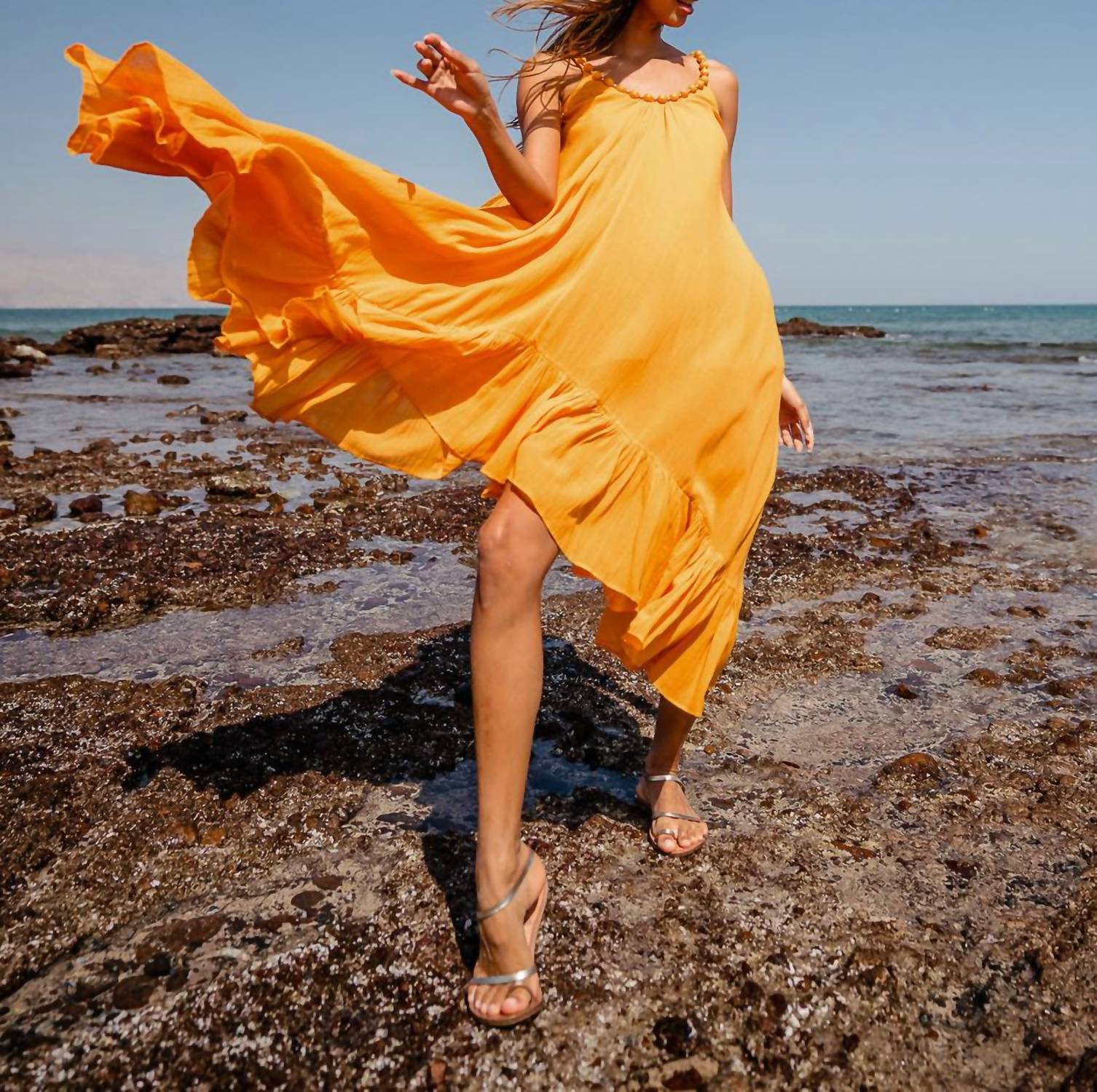 Cirkelina - Платье на бретелях с объемным декором из жемчуга в цвете бархатцев SCARLETT POPPIES, цвет marigold
Cirkelina - Платье на бретелях с объемным декором из жемчуга в цвете бархатцев SCARLETT POPPIES, цвет marigold