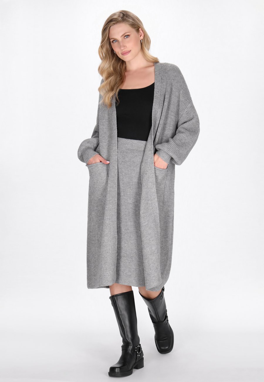Кардиган DreiMaster Cardigan, Grey Melange/Grey
Кардиган DreiMaster Cardigan, Grey Melange/Grey