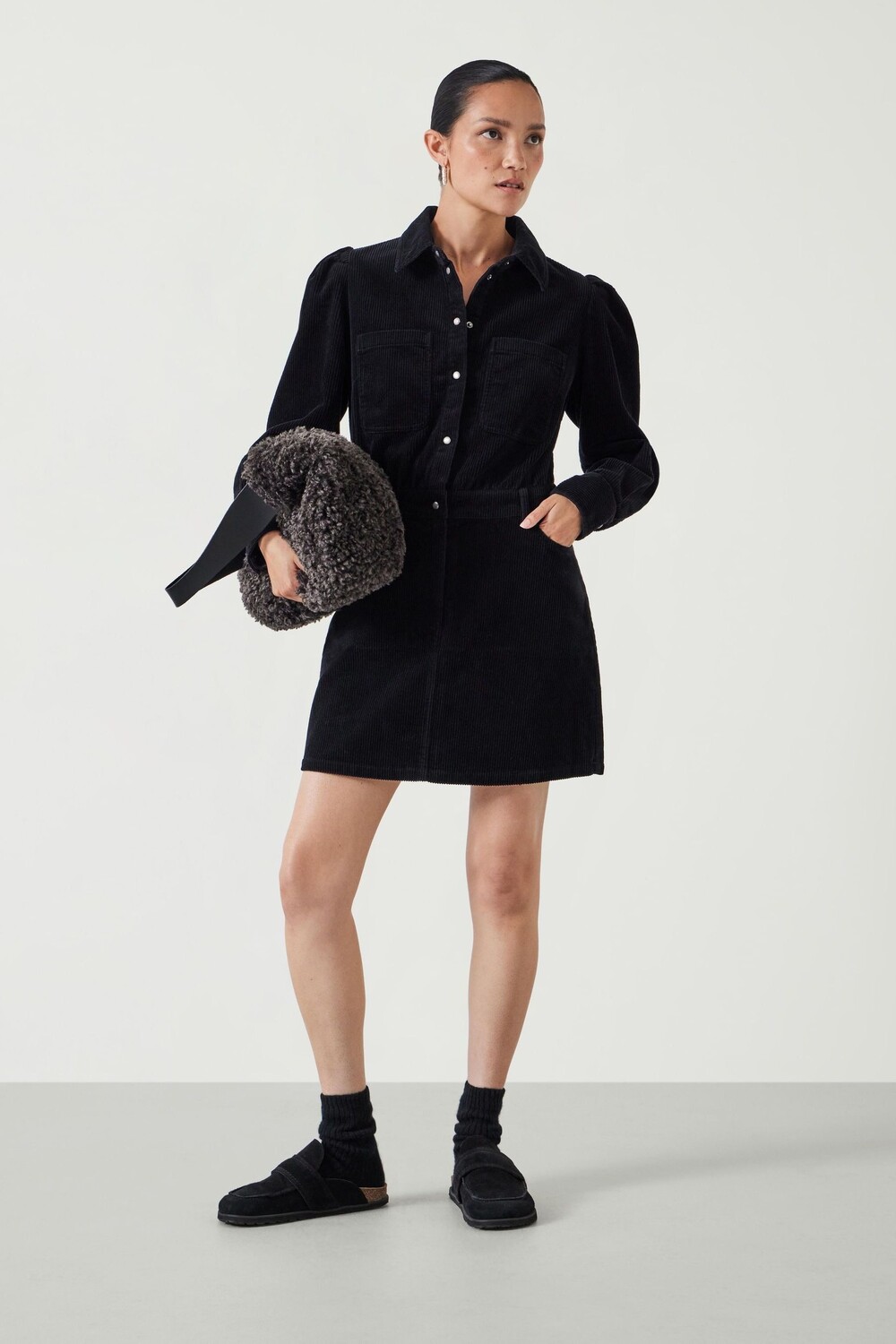 Вельветовое платье мини Mariella из 100% хлопка Hush, черный
Вельветовое платье мини Mariella из 100% хлопка Hush, черный