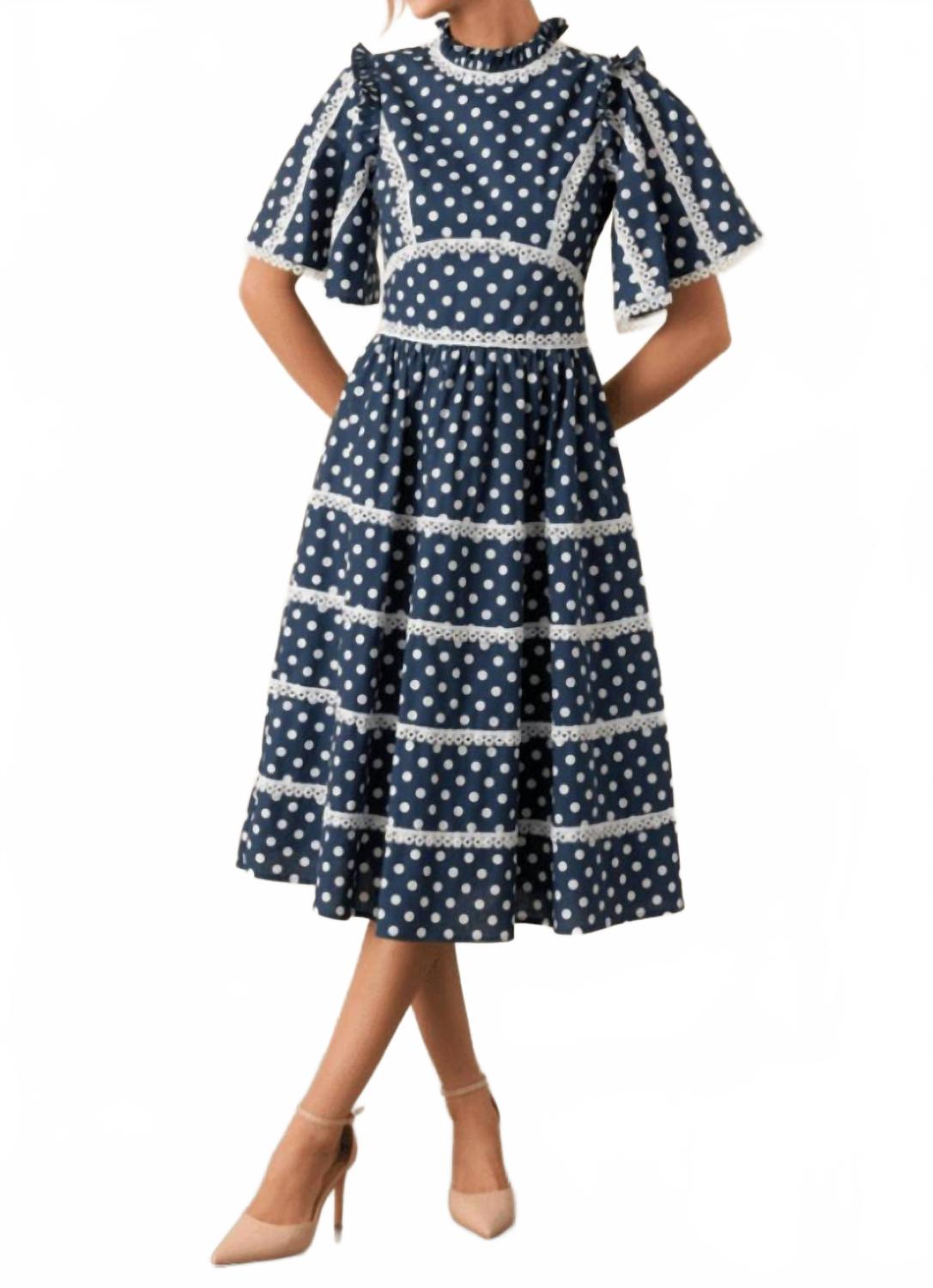 Платье миди Prosperina Andromeda в синий горошек
Платье миди Prosperina Andromeda в синий горошек