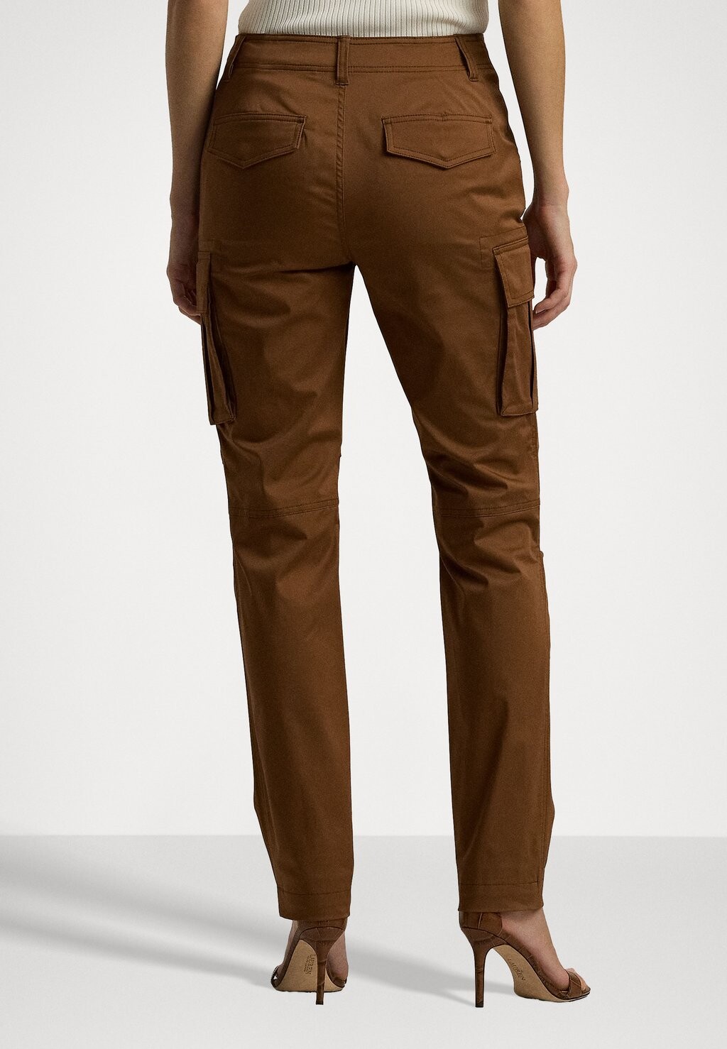 Брюки в стиле милитари COTTON SATEEN CARGO TROUSER Ralph Lauren, коричневый
Брюки в стиле милитари COTTON SATEEN CARGO TROUSER Ralph Lauren, коричневый