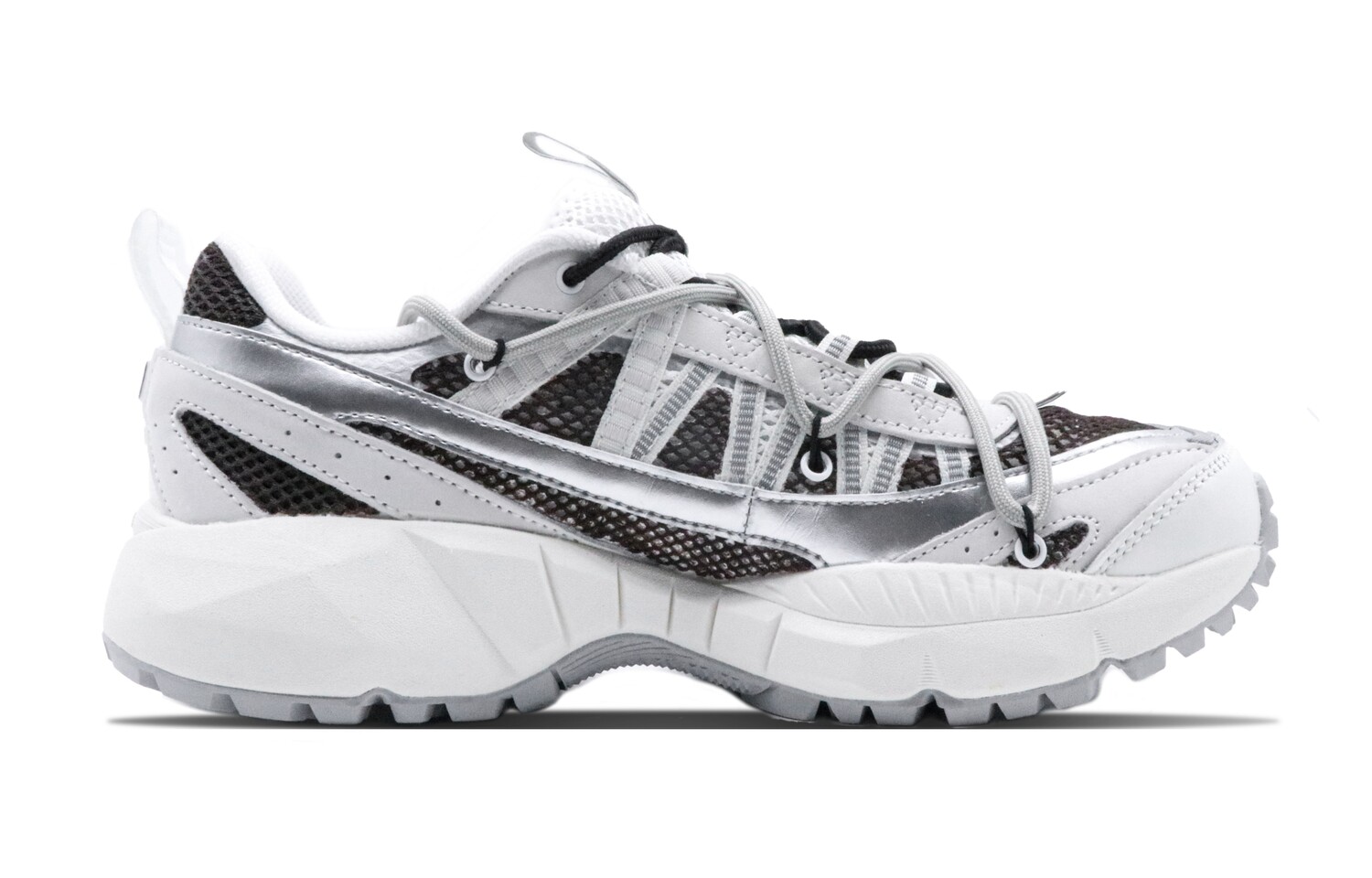 Кроссовки мужские массивные низкие белый/черный Anta
Кроссовки мужские массивные низкие белый/черный Anta