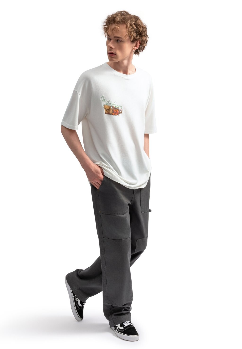 Футболка с принтом MIS KAFT, белый
Футболка с принтом MIS KAFT, белый