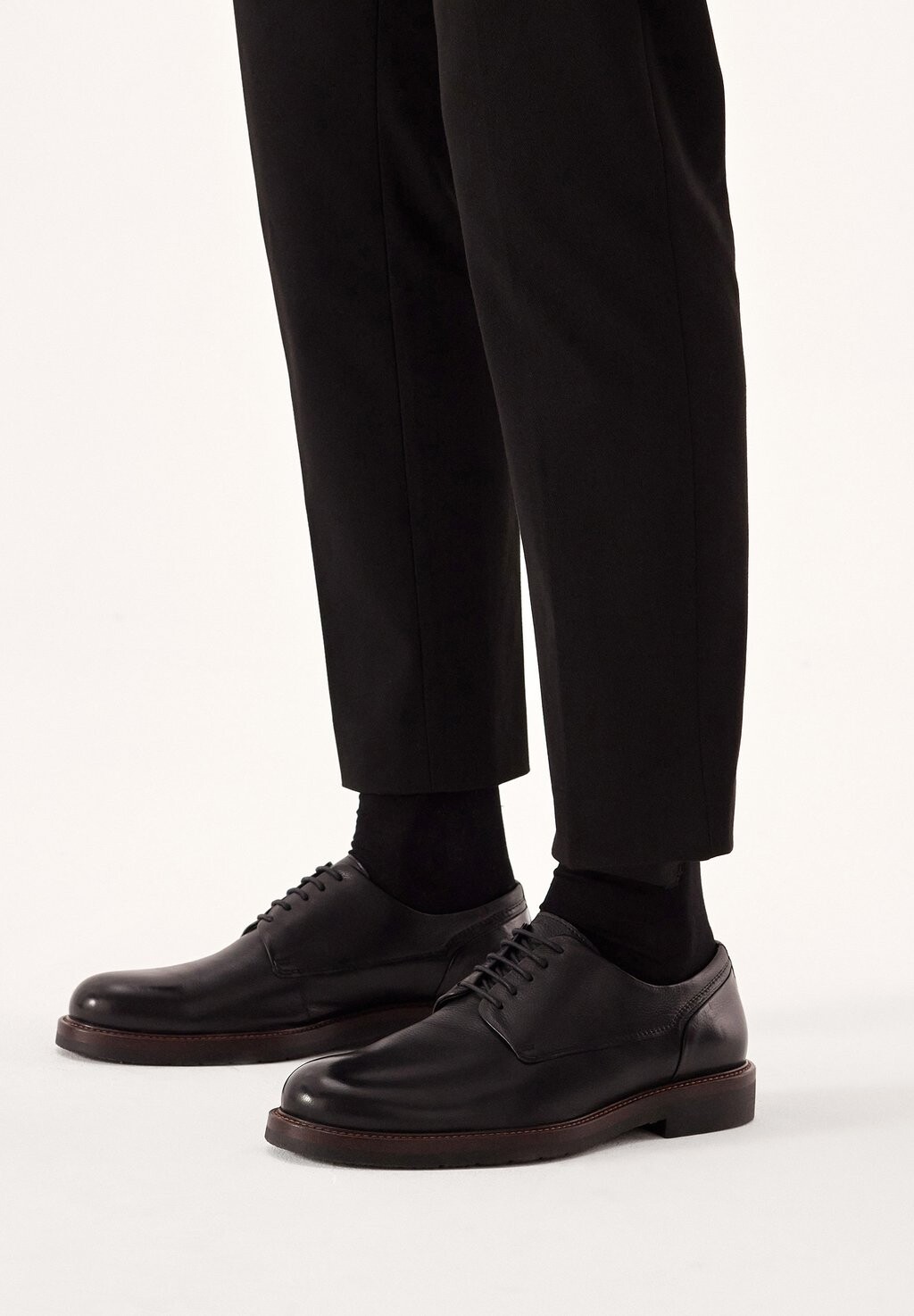 Элегантные туфли на шнуровке Eoter Kazar, черный
Элегантные туфли на шнуровке Eoter Kazar, черный