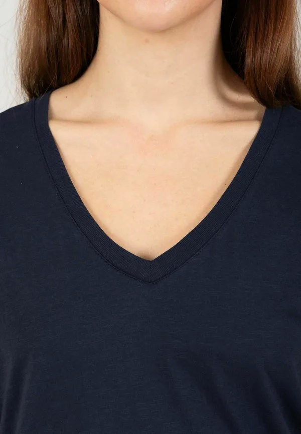 Обычная футболка с v-образным вырезом и сердечком. Coster Copenhagen, Night Sky Blue, Синий, Обычная футболка с v-образным вырезом и сердечком. Coster Copenhagen, Night Sky Blue
Обычная футболка с v-образным вырезом и сердечком. Coster Copenhagen, Night Sky Blue, Синий, Обычная футболка с v-образным вырезом и сердечком. Coster Copenhagen, Night Sky Blue