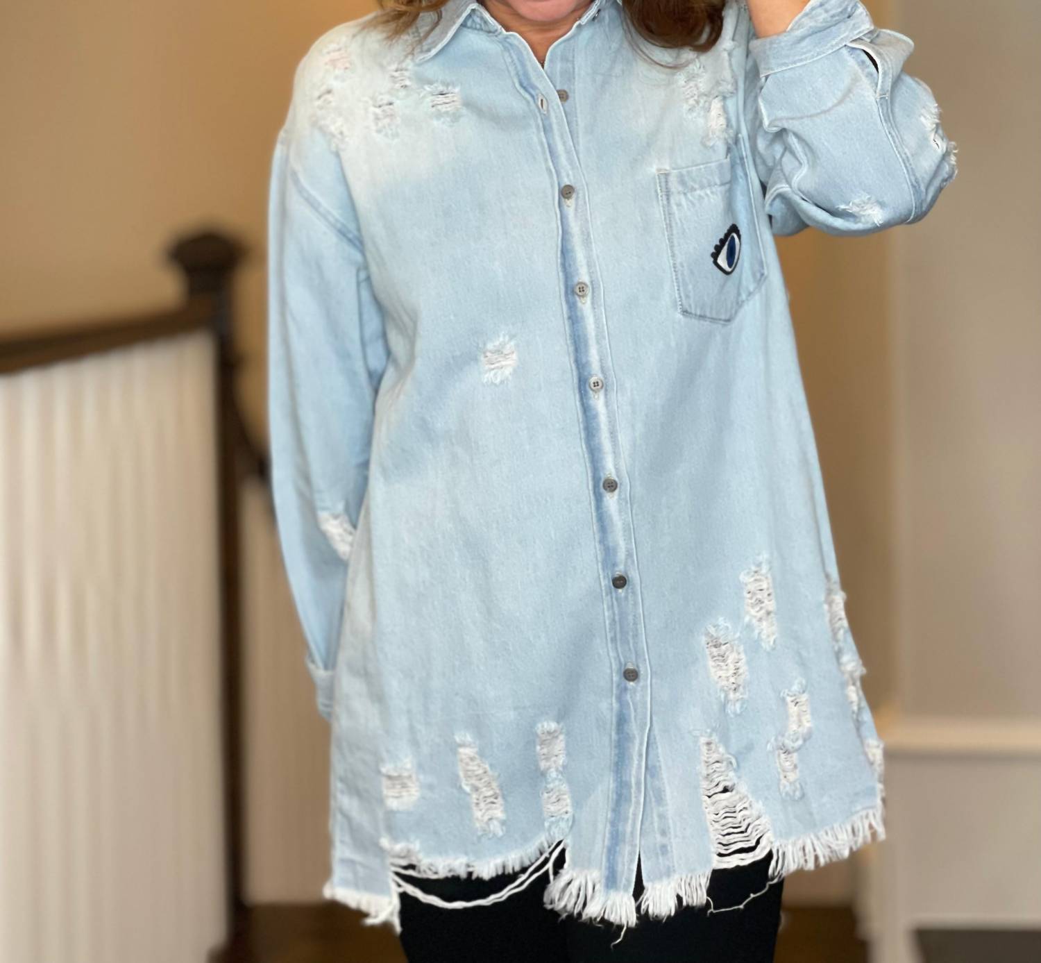 Джимовая рубашка-куртка в потертом светлом оттенке MOVING FORWARD, Light Wash
Джимовая рубашка-куртка в потертом светлом оттенке MOVING FORWARD, Light Wash