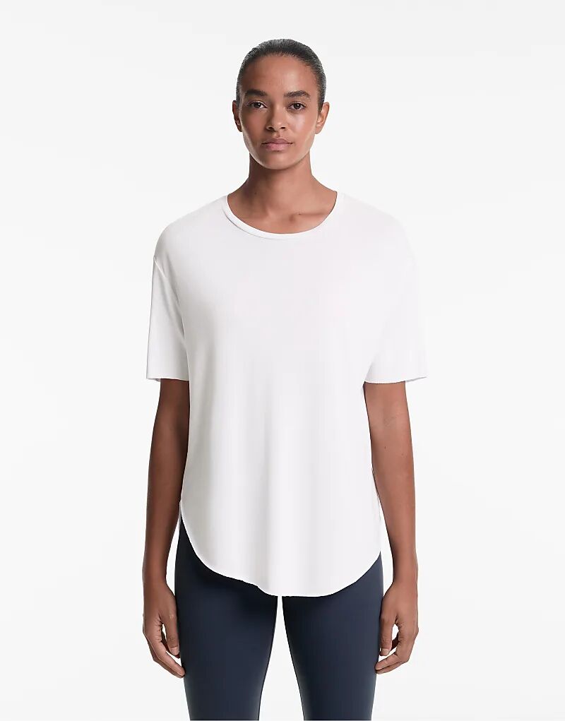 Футболка Oysho Modal Blend с короткими рукавами цвета экрю
Футболка Oysho Modal Blend с короткими рукавами цвета экрю