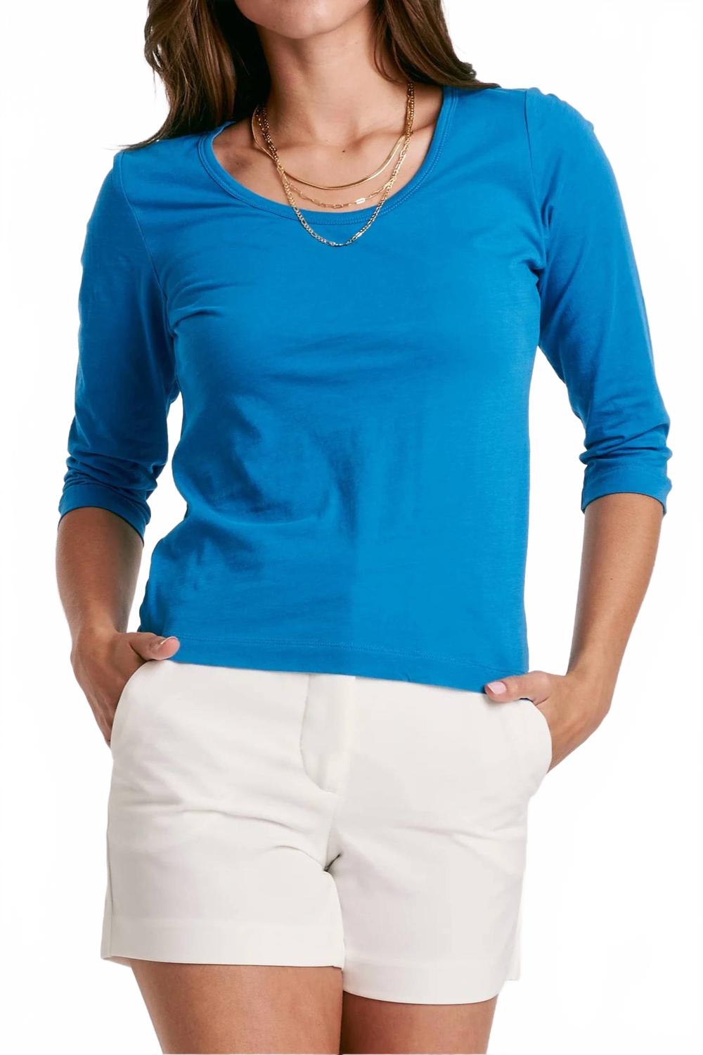 Топ с круглым вырезом и рукавом три четверти в голубом цвете Horizon Blue Another Love
Топ с круглым вырезом и рукавом три четверти в голубом цвете Horizon Blue Another Love