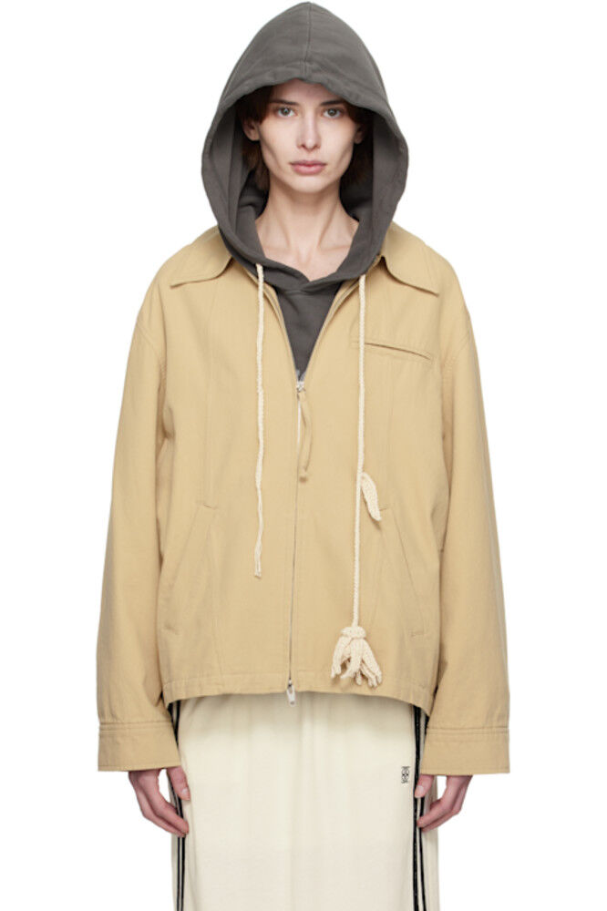 Бежевая куртка с нашивкой Orbit Kijun
Бежевая куртка с нашивкой Orbit Kijun