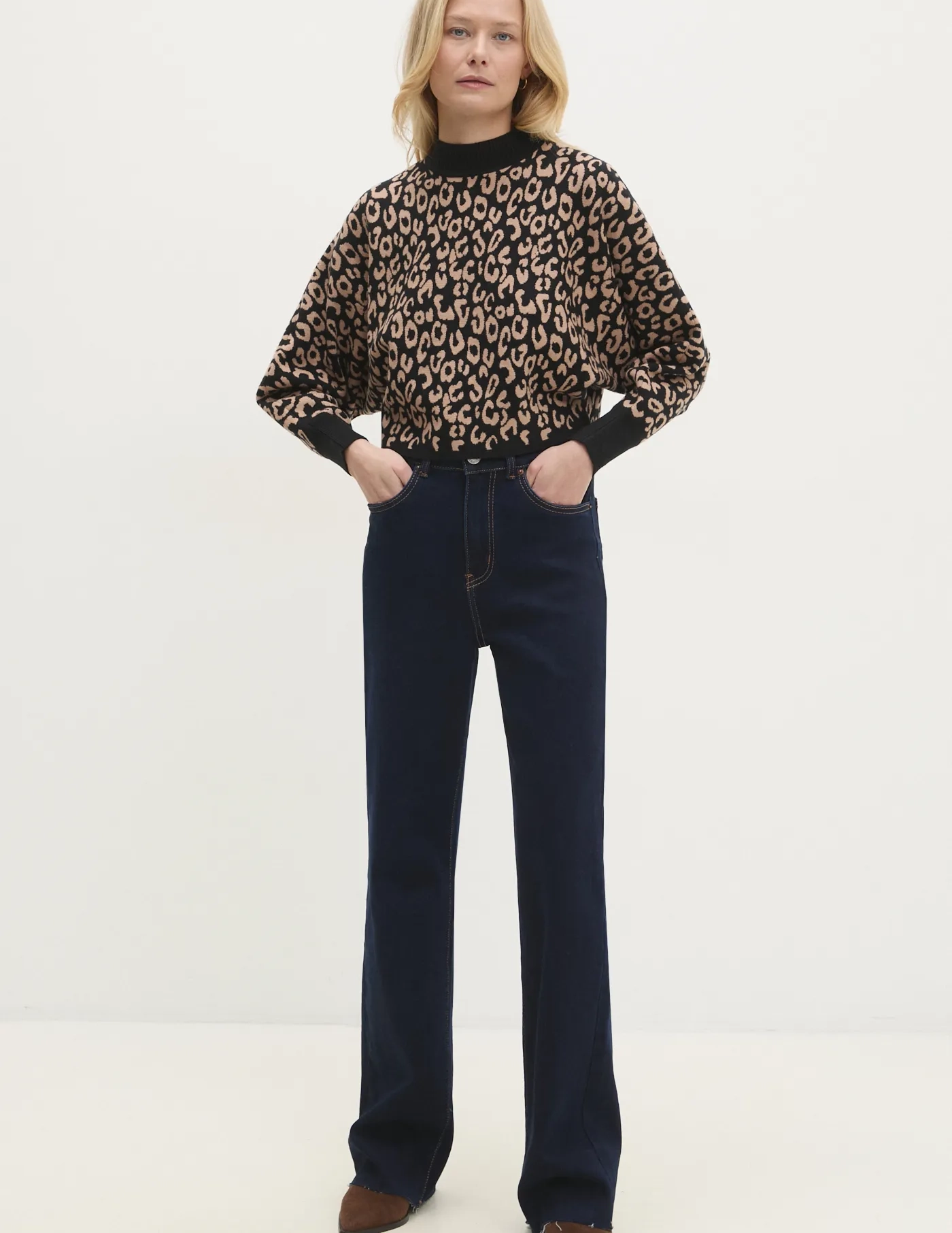 Свитер Answear Lab, черный
Свитер Answear Lab, черный