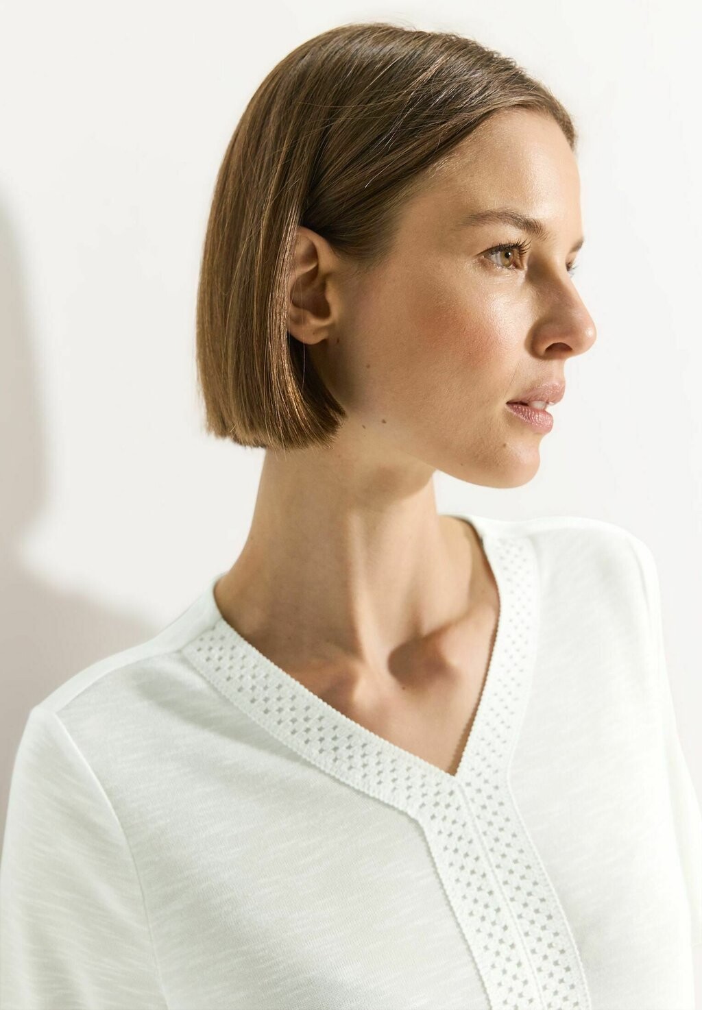 Принт на футболке Cecil, кремовый
Принт на футболке Cecil, кремовый