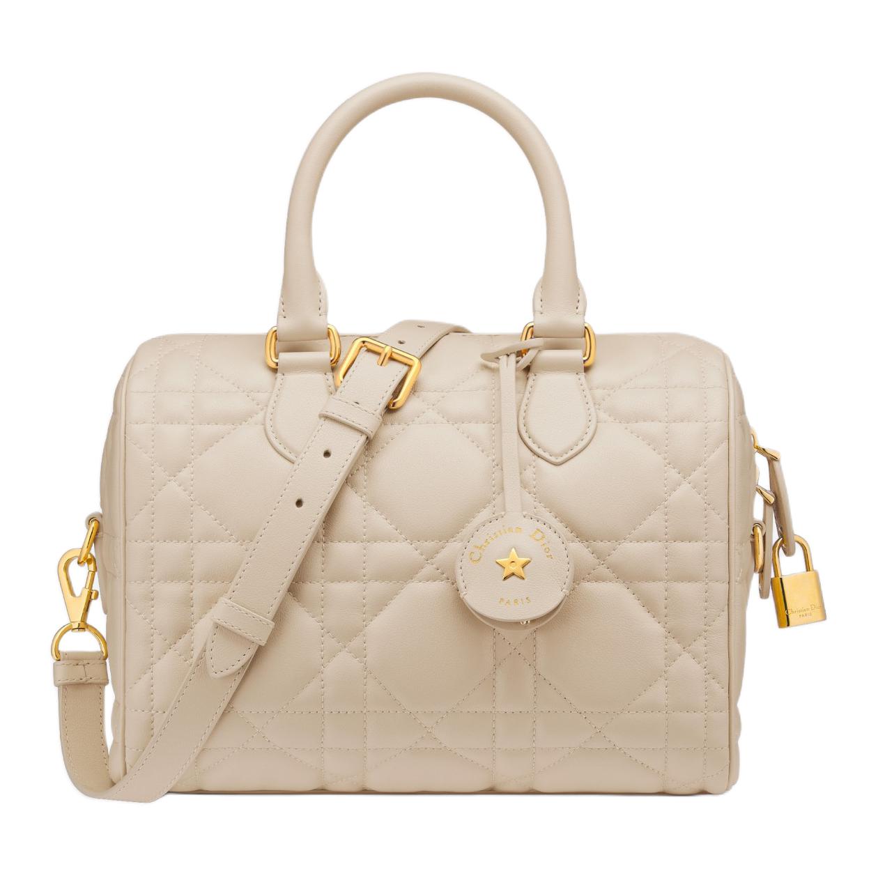 Сумка через плечо из макроканнажной телячьей кожи DIOR серо-белая
Сумка через плечо из макроканнажной телячьей кожи DIOR серо-белая