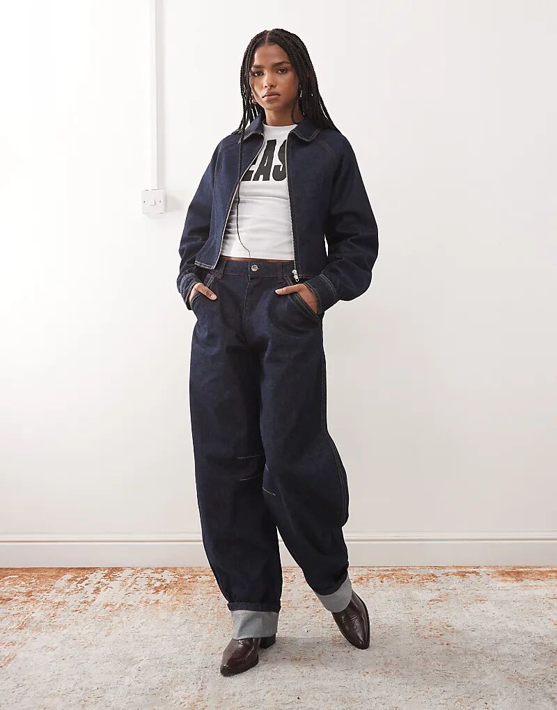 Джинсы-бочонки COLLUSION с отворотом, цвет «полосатый», с розово-оранжевой строчкой
Джинсы-бочонки COLLUSION с отворотом, цвет «полосатый», с розово-оранжевой строчкой