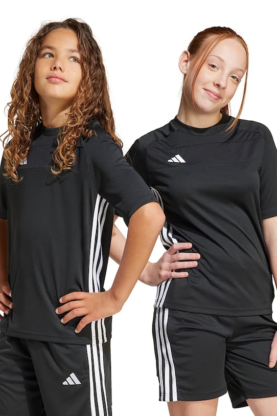 Детская футболка Adidas Performance, черный
Детская футболка Adidas Performance, черный