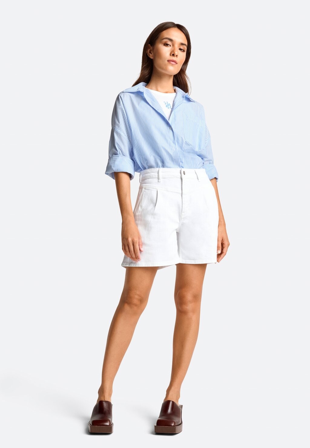 Джинсовые шорты RICH & ROYAL SHORTS MIT PASSE UND EINGRIFFTASCHEN Rich & Royal, белый
Джинсовые шорты RICH & ROYAL SHORTS MIT PASSE UND EINGRIFFTASCHEN Rich & Royal, белый