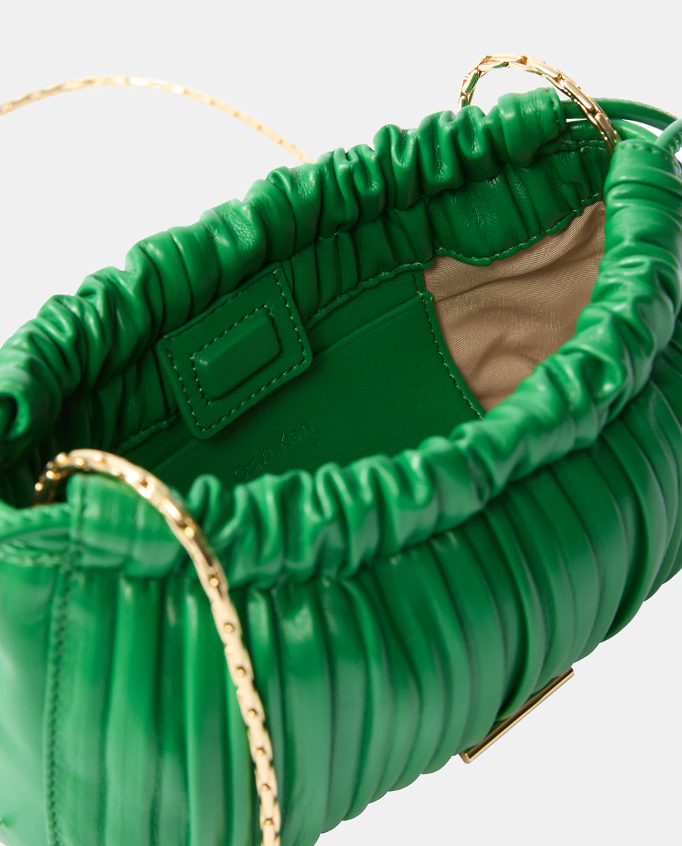 Мини-сумка через плечо Calvin Klein, зеленый
Мини-сумка через плечо Calvin Klein, зеленый