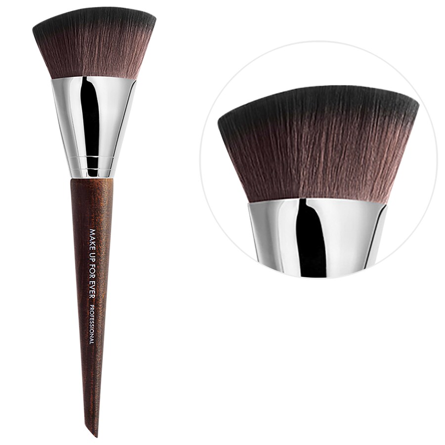 Кисть для тональной основы HD Skin Foundation Brush MAKE UP FOR EVER
Кисть для тональной основы HD Skin Foundation Brush MAKE UP FOR EVER