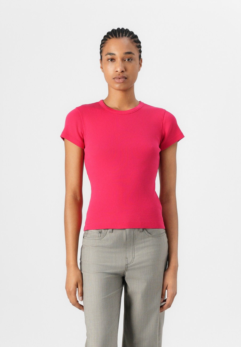 Базовая футболка KOALE DRYKORN, темно-красный
Базовая футболка KOALE DRYKORN, темно-красный