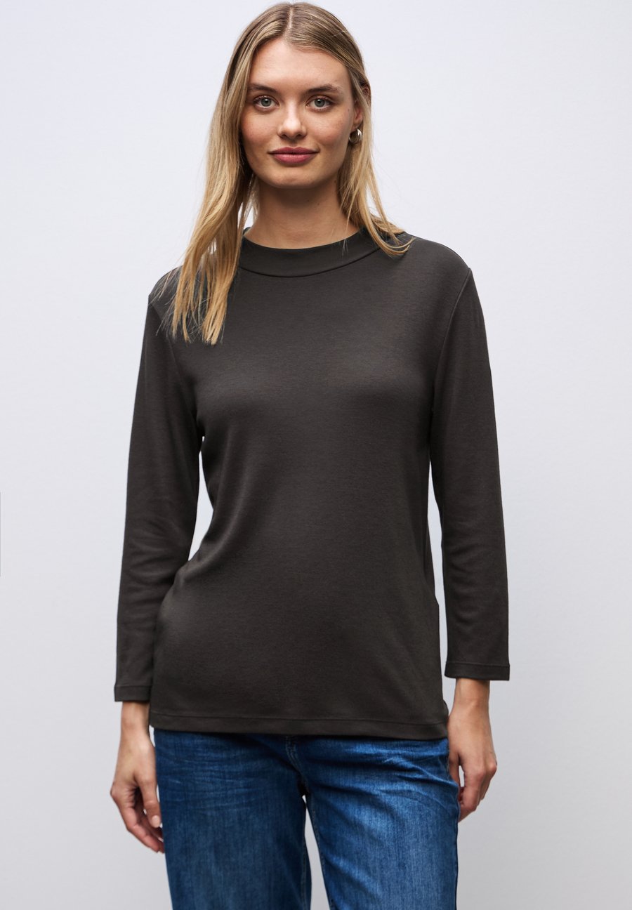 Топ Street One BASIC, Braun/Dark Brown
Топ Street One BASIC, Braun/Dark Brown