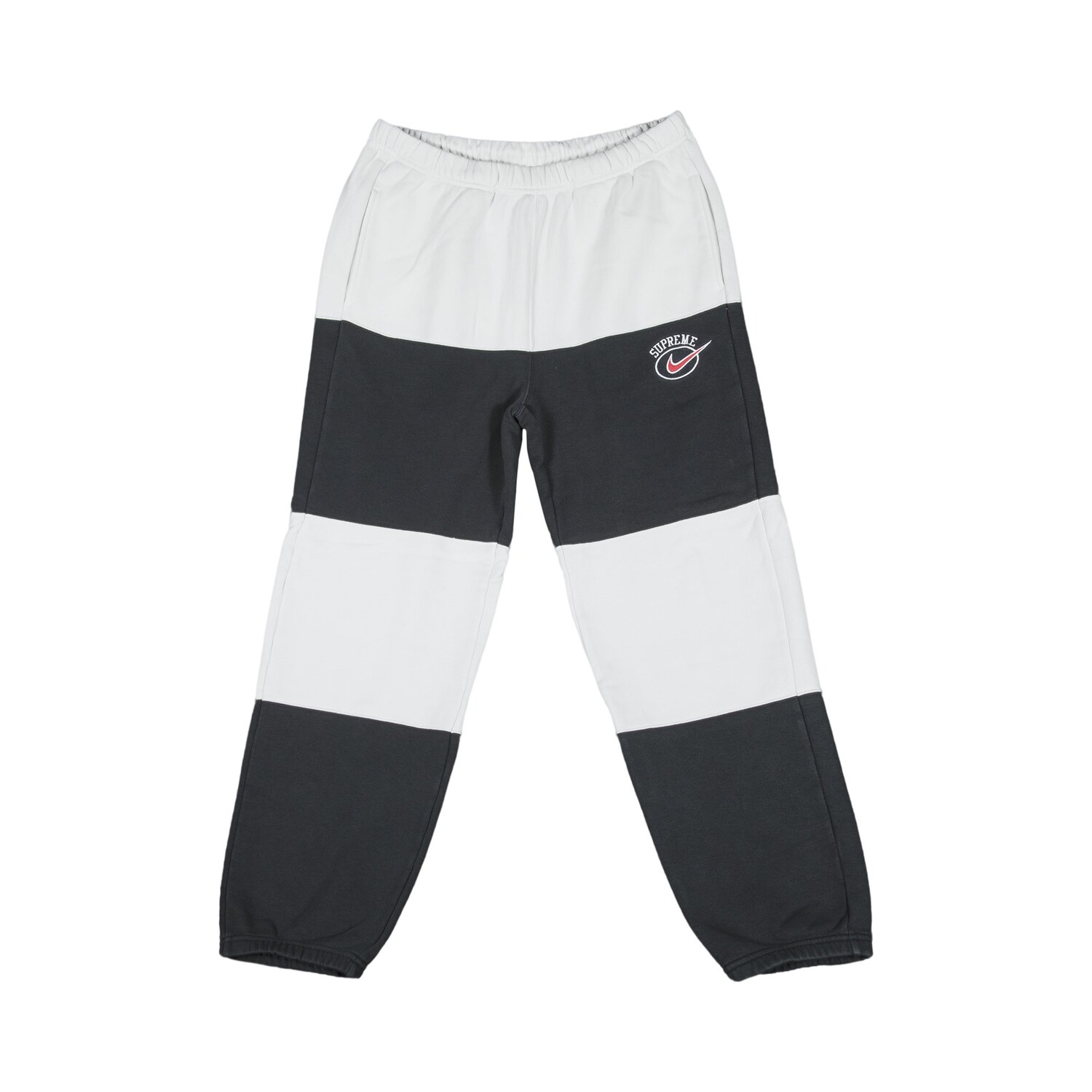 Черные спортивные штаны в полоску Supreme x Nike 
Черные спортивные штаны в полоску Supreme x Nike