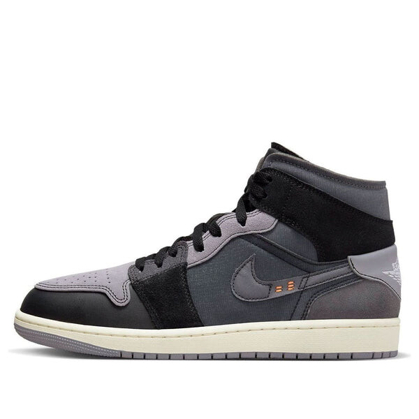 Кроссовки 1 mid se craft Air Jordan, черный 
Кроссовки 1 mid se craft Air Jordan, черный