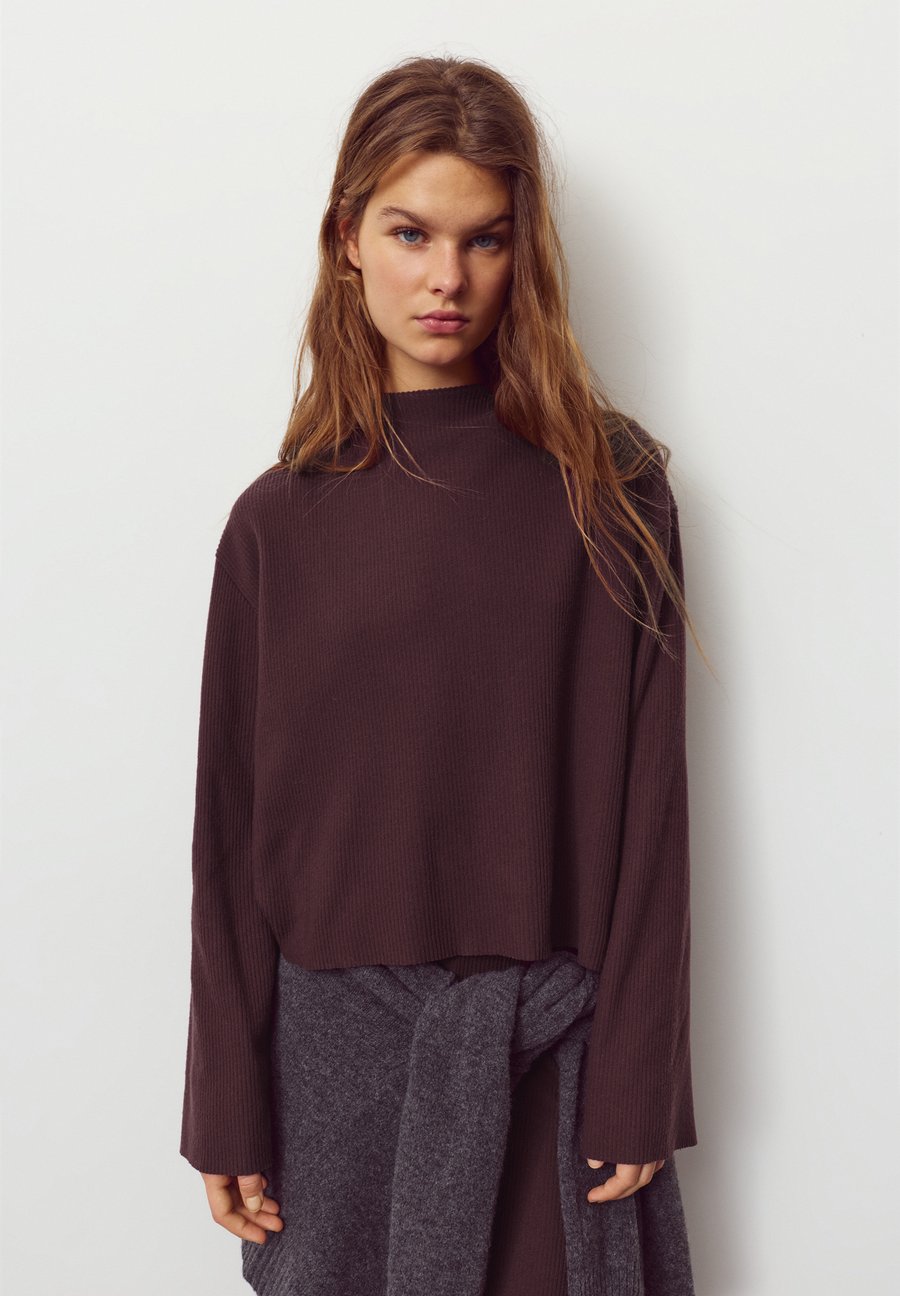 Джемпер PULL&BEAR Jumper, Bordeaux
Джемпер PULL&BEAR Jumper, Bordeaux