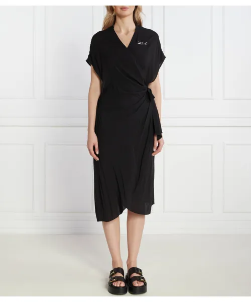 Платье Karl Lagerfeld, черный
Платье Karl Lagerfeld, черный