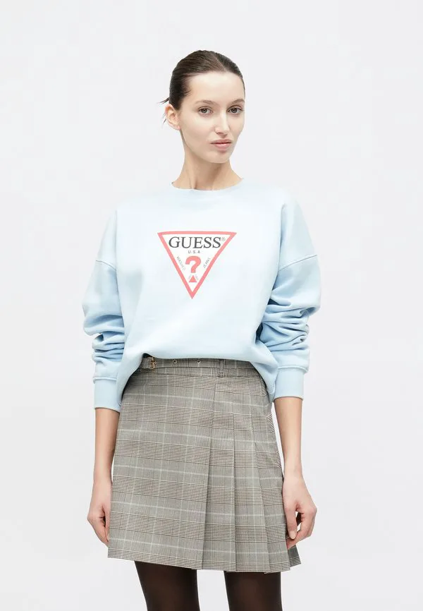 Знаменитая толстовка с треугольным рисунком Guess Jeans, Aerial Blue, Синий, Знаменитая толстовка с треугольным рисунком Guess Jeans, Aerial Blue
Знаменитая толстовка с треугольным рисунком Guess Jeans, Aerial Blue, Синий, Знаменитая толстовка с треугольным рисунком Guess Jeans, Aerial Blue