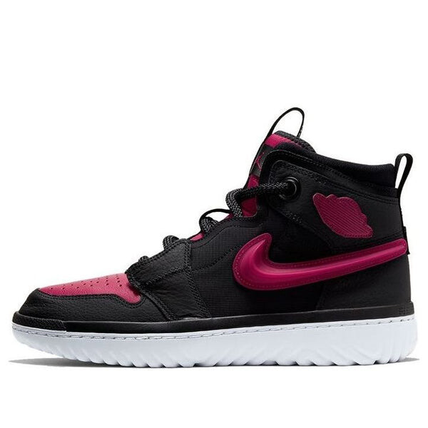 Кроссовки 1 реакция Air Jordan, черный
Кроссовки 1 реакция Air Jordan, черный