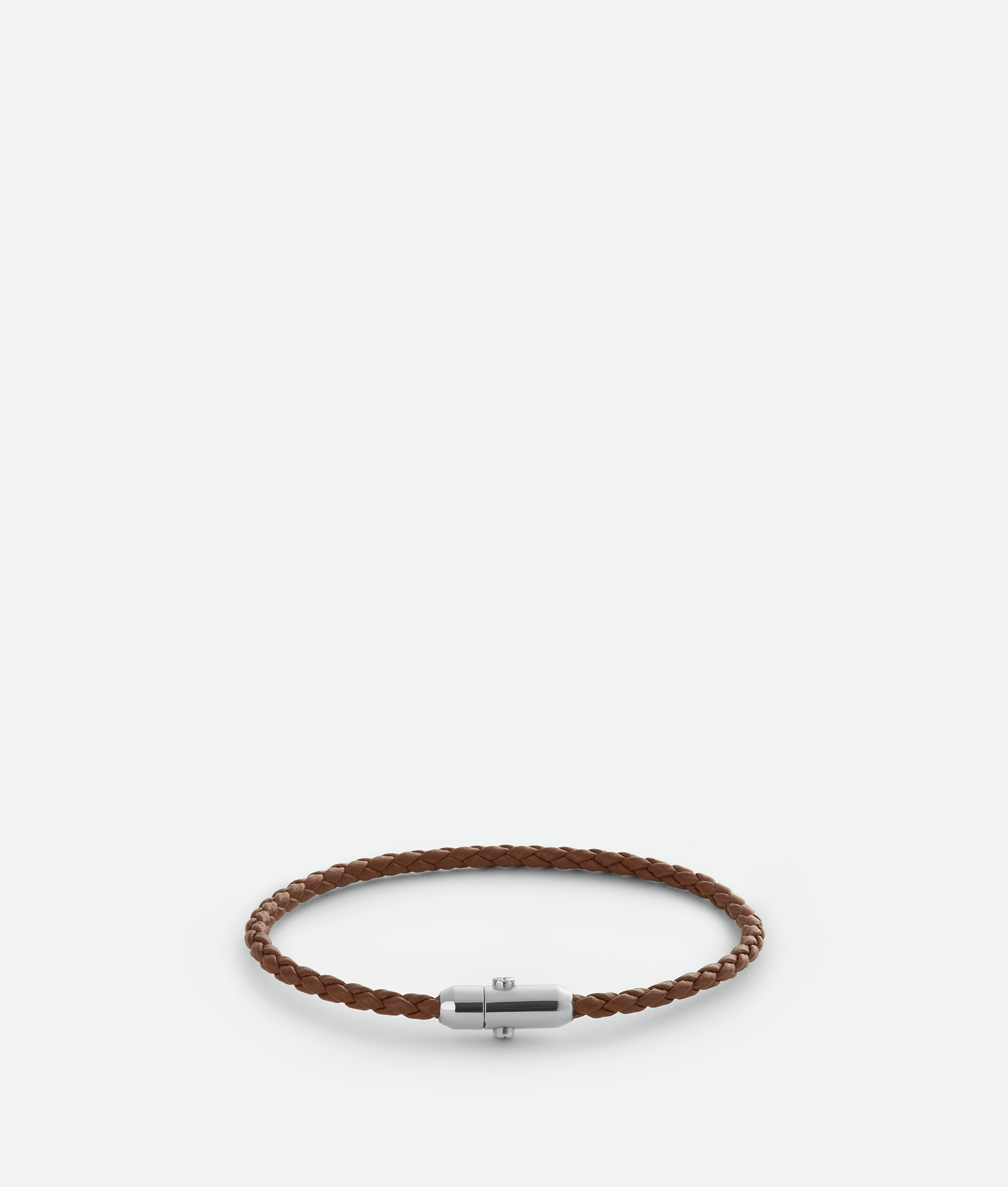 Leather bracelet BOTTEGA VENETA, темная кожа
Leather bracelet BOTTEGA VENETA, темная кожа