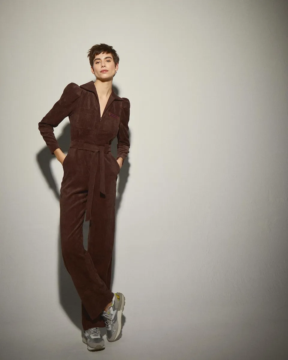 Женский свитер с лацканами и V-образным вырезом Dolores Promesas, коричневый
Женский свитер с лацканами и V-образным вырезом Dolores Promesas, коричневый