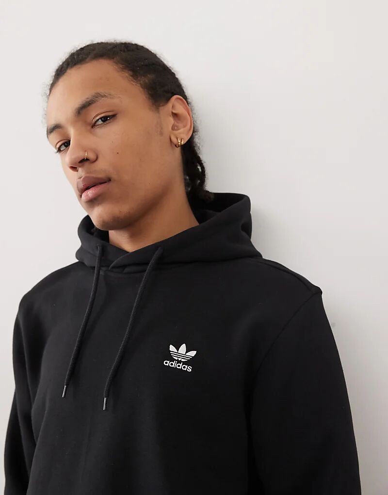 Толстовка Essentials черного цвета adidas Originals 
Толстовка Essentials черного цвета adidas Originals