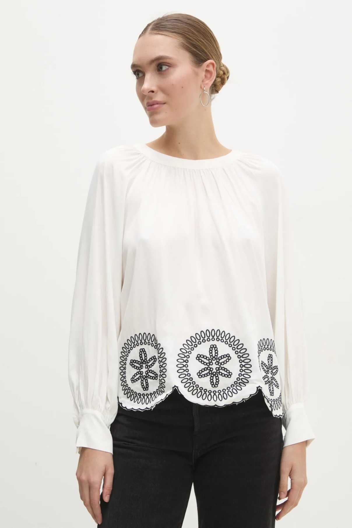 Блуза Answear Lab, белый
Блуза Answear Lab, белый