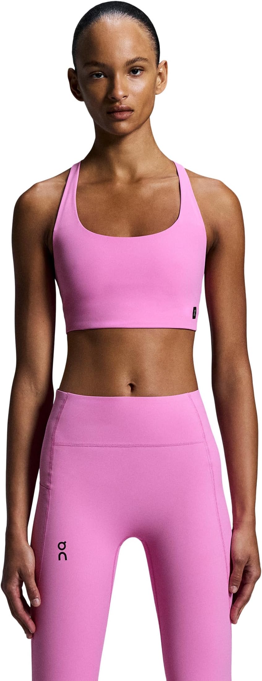 Бюстгальтер On Studio Bra, цвет Raspberry
Бюстгальтер On Studio Bra, цвет Raspberry